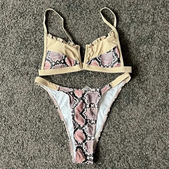 Snake print cheeky bikini set - Picture 2 of 3